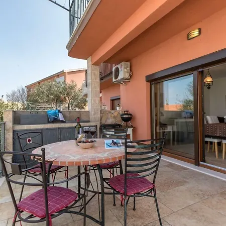 San Antonio Apartment Slatine